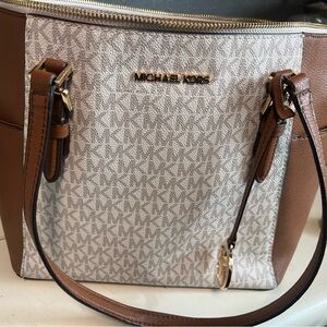 Michael Kors Purse, has been used